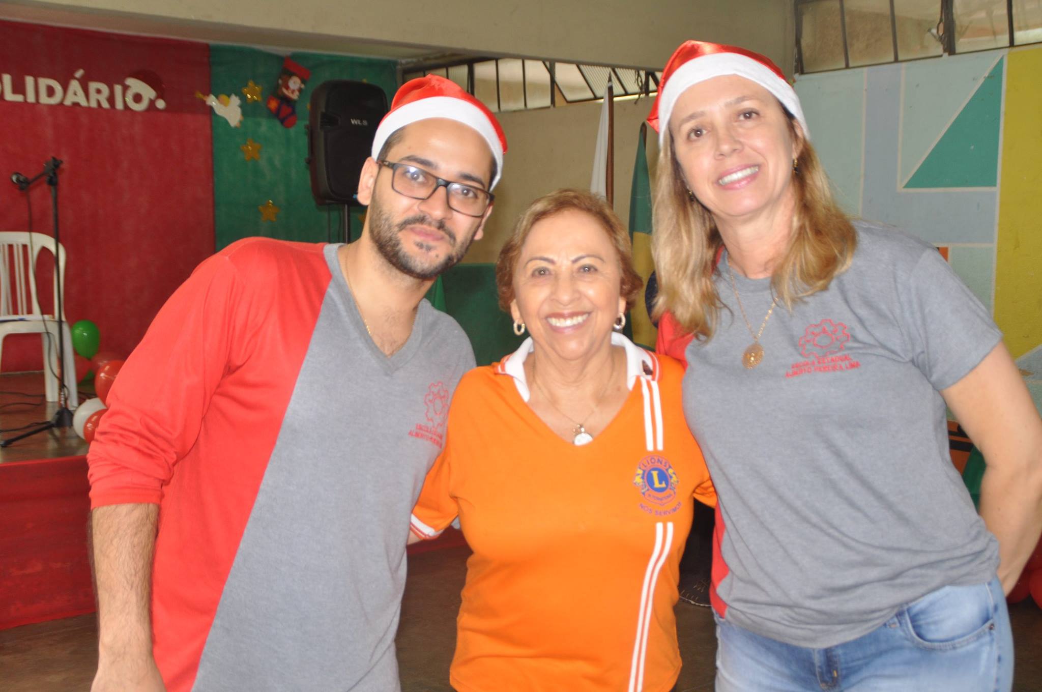 Diretores da Escola Alberto Pereira Lima com a Diretora do Lions Centro JM Sr. Ilca Alves FOTO: Anselmo 